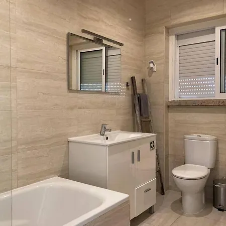 Apartamento Bem Localizado Para Familias & Amigos
