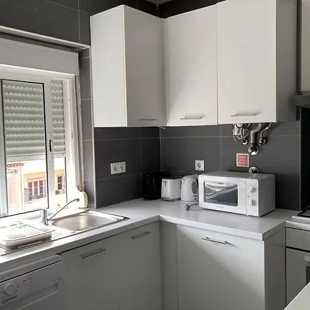 Apartamento Bem Localizado Para Familias & Amigos Lisboa